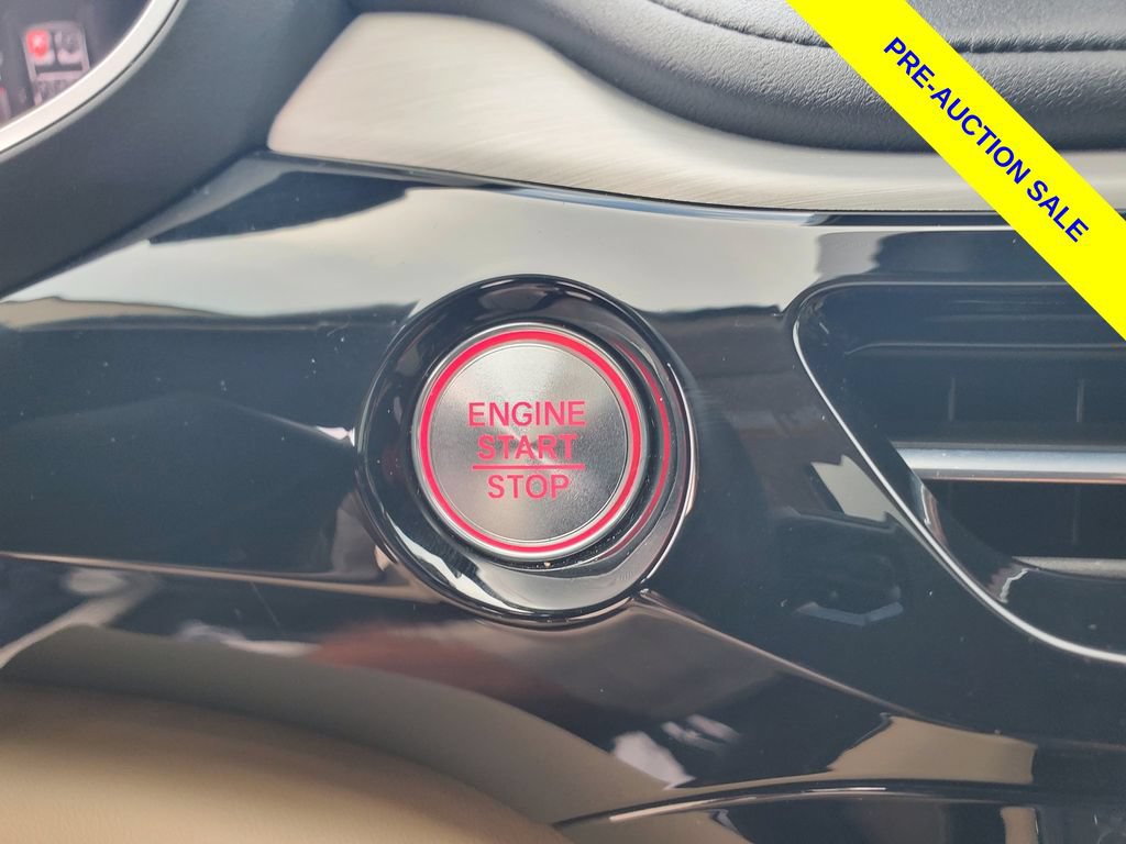 Certified 2025 Acura MDX w/ Technology Package FWD image 29