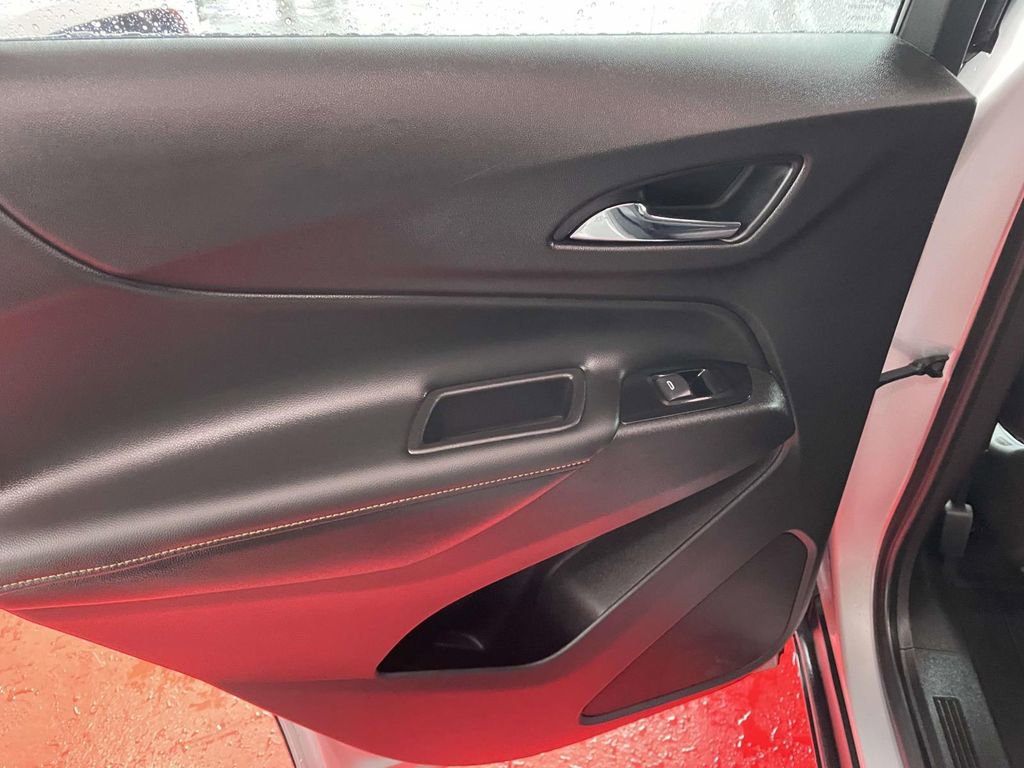 Used 2022 Chevrolet Equinox Premier image 22