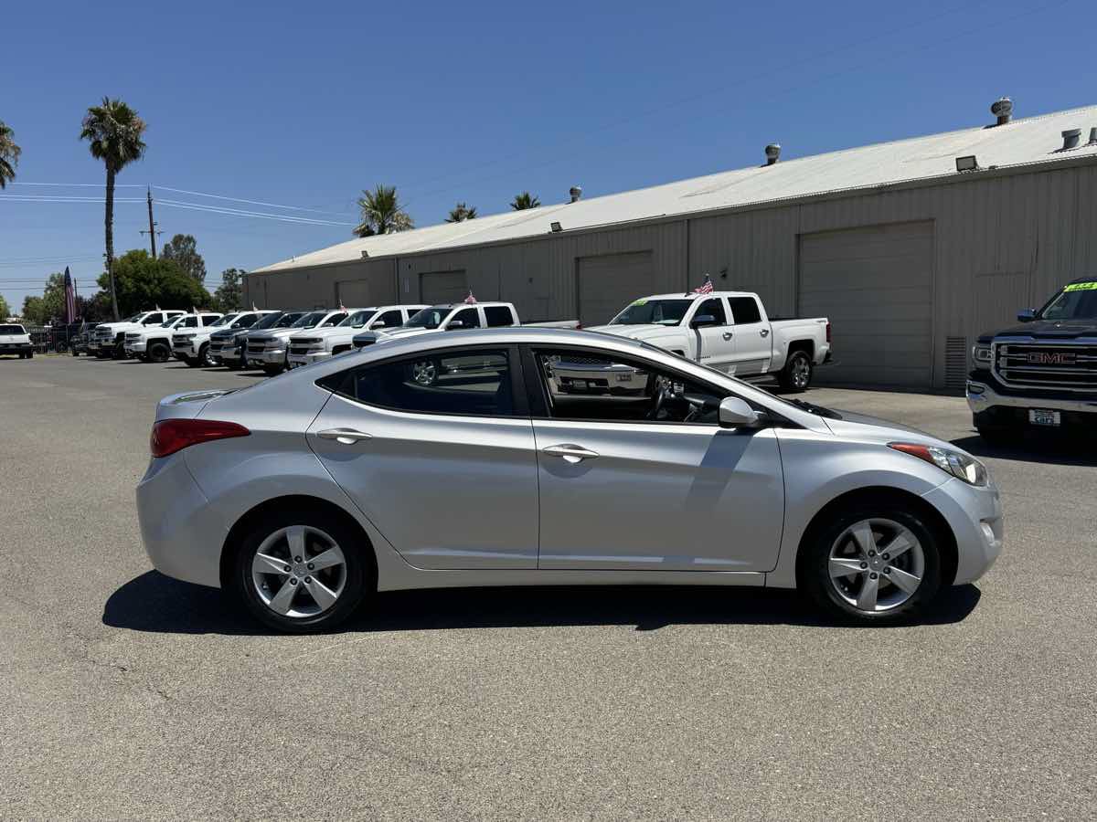 Used 2013 Hyundai Elantra GLS w/ Preferred Pkg FWD image 10
