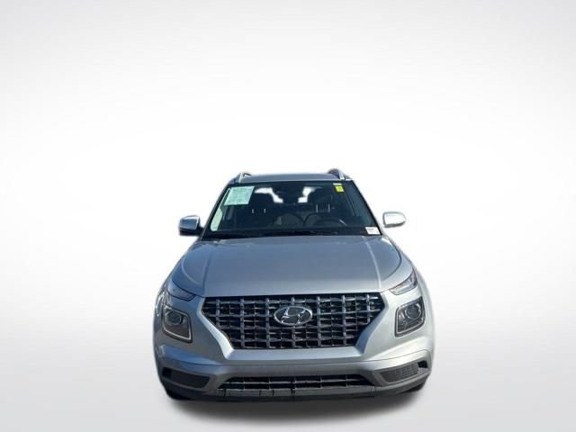 Used 2026 Hyundai Venue SEL image 3