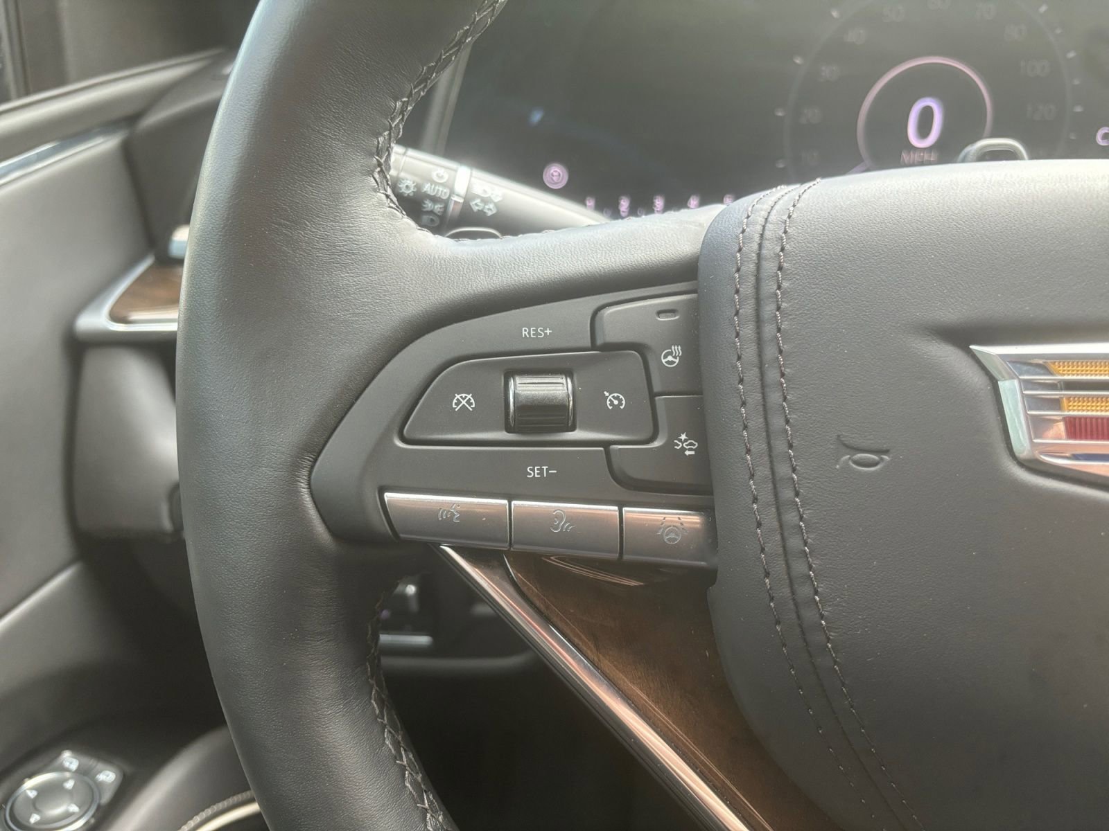 Used 2024 Cadillac Escalade Sport Platinum AWD/4WD image 22