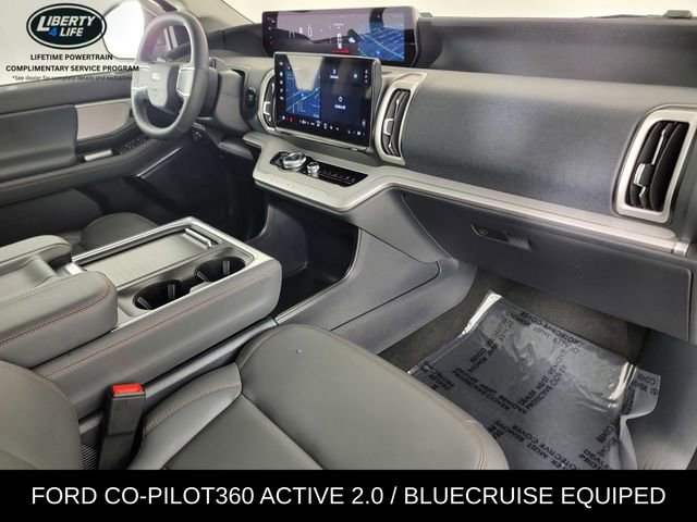 Used 2025 Ford Expedition Active image 19