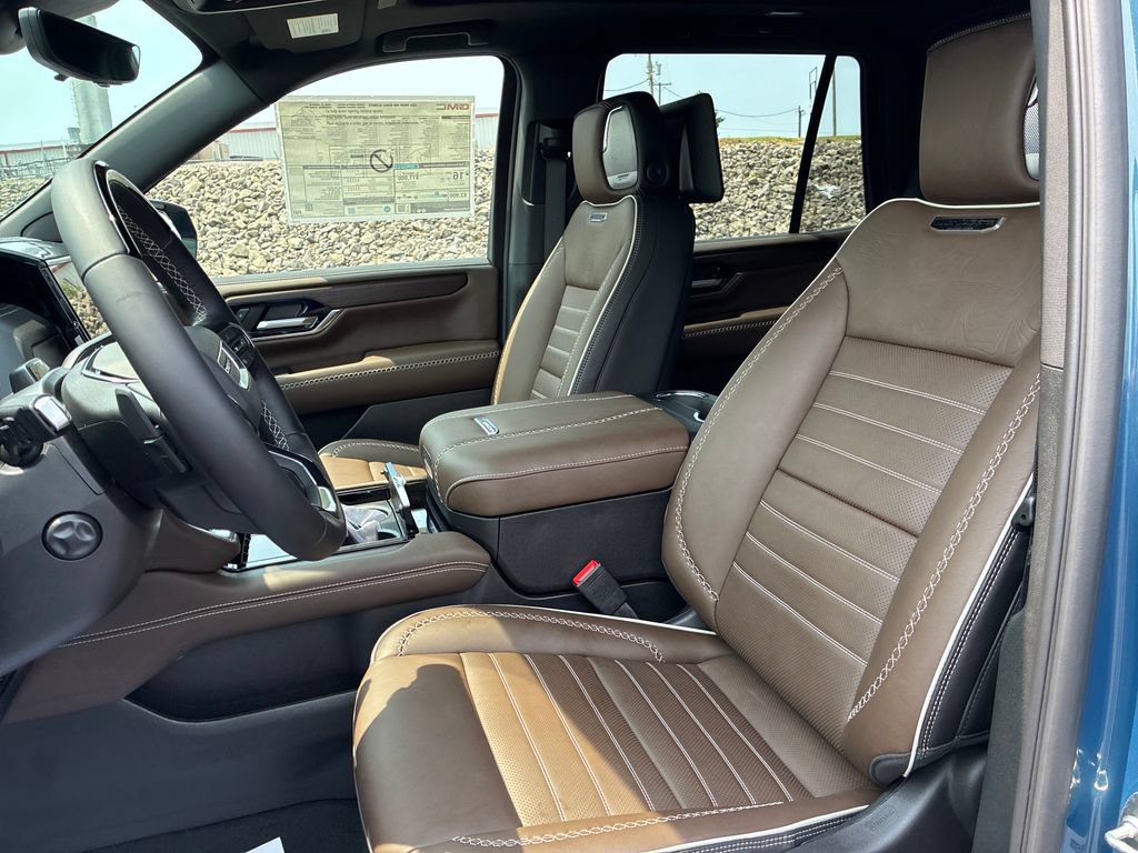 New 2026 GMC Yukon Denali Ultimate AWD/4WD image 11