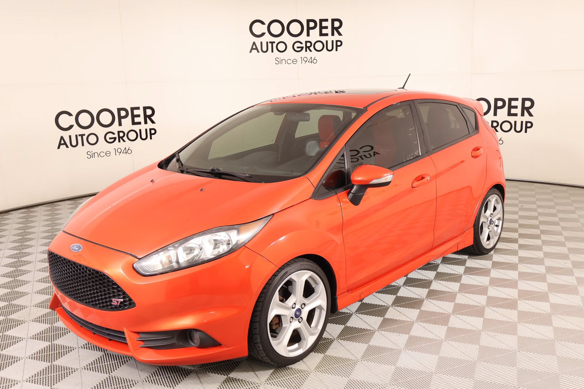 Used 2014 Ford Fiesta ST w/ ST Recaro Package FWD image 9