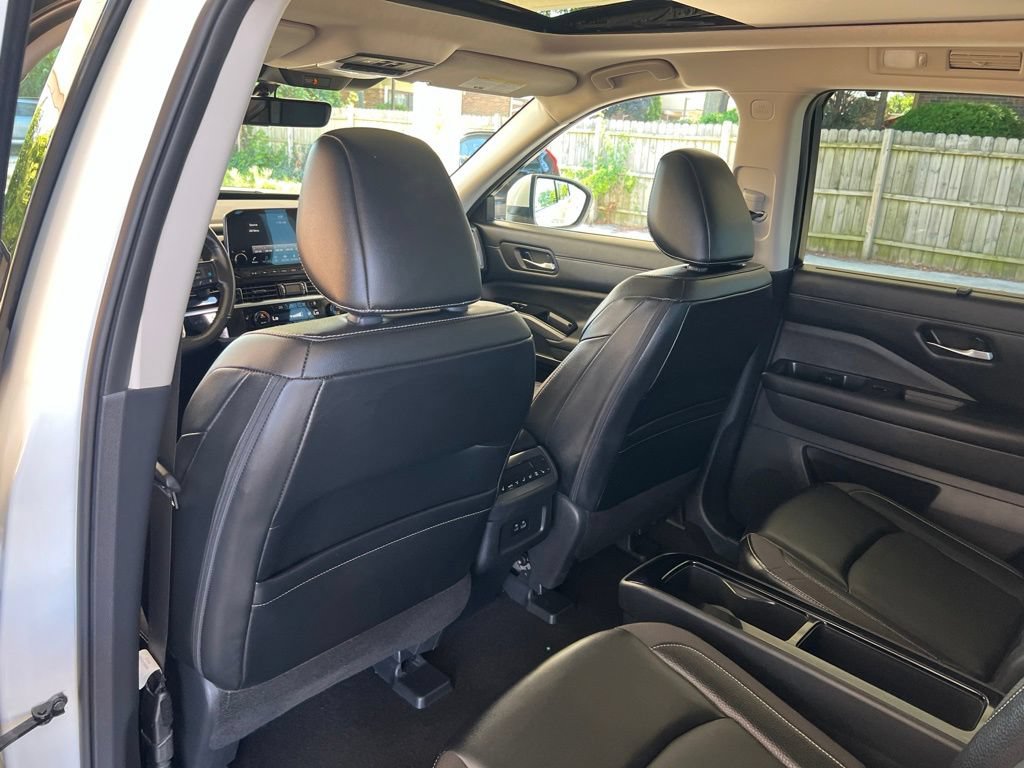 Certified 2023 Nissan Pathfinder SL w/ SL Premium Package AWD/4WD image 10