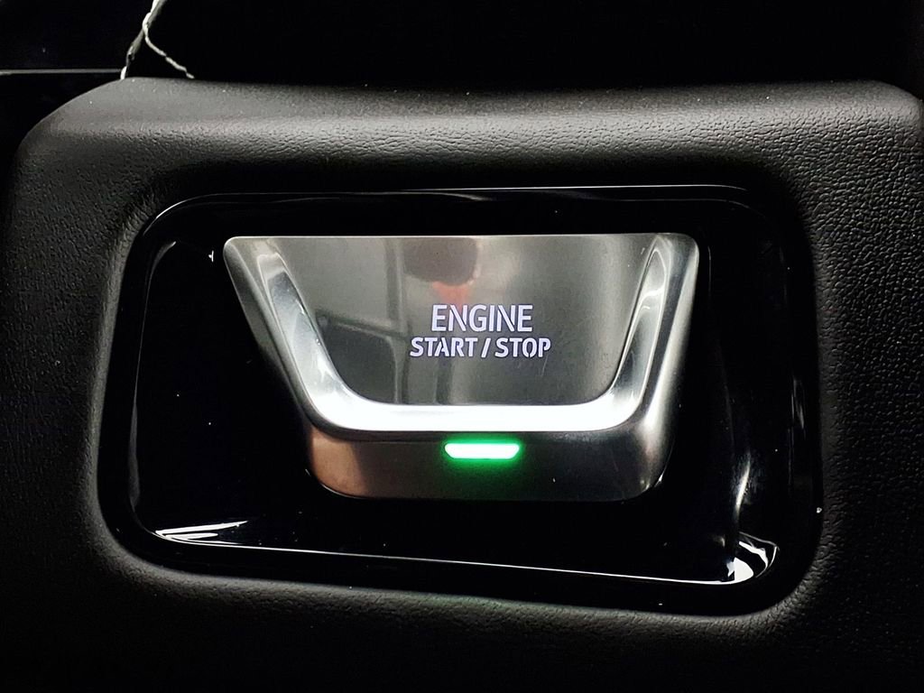 Used 2025 GMC Yukon XL AT4 Ultimate image 16