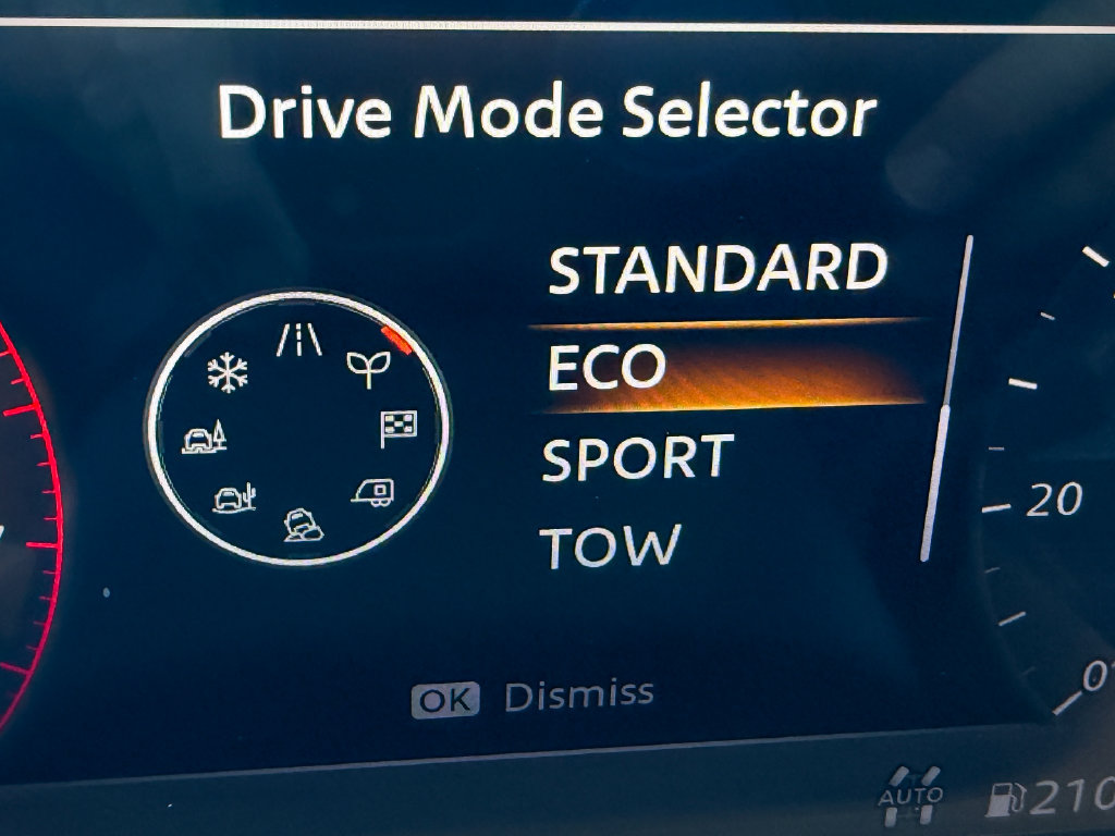 Certified 2025 Nissan Armada SL w/ Captain's Chari Seat Package AWD/4WD image 17