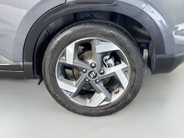 Used 2024 Hyundai Venue SEL FWD image 36