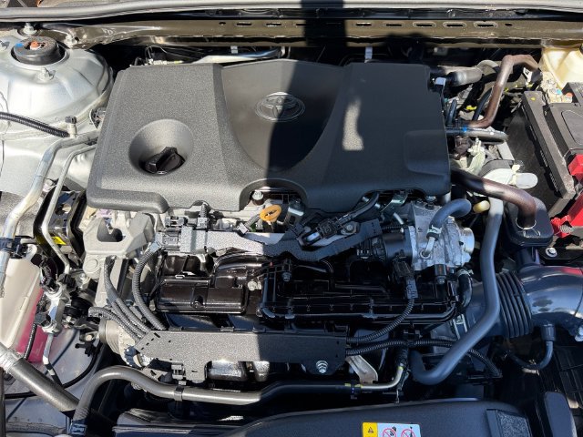 Used 2024 Toyota Camry SE w/ Cold Weather Package FWD image 21