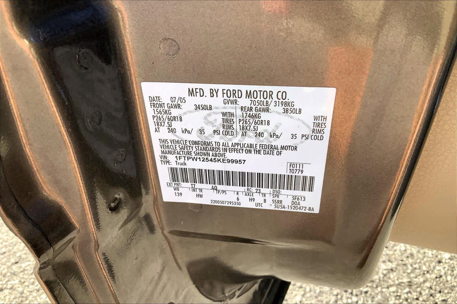 Used 2005 Ford F150 Lariat RWD image 30