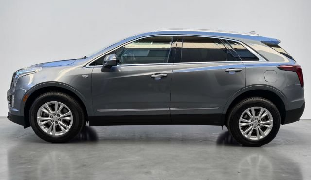 Used 2021 Cadillac XT5 Luxury w/ LPO, Floor Liner Package FWD image 3