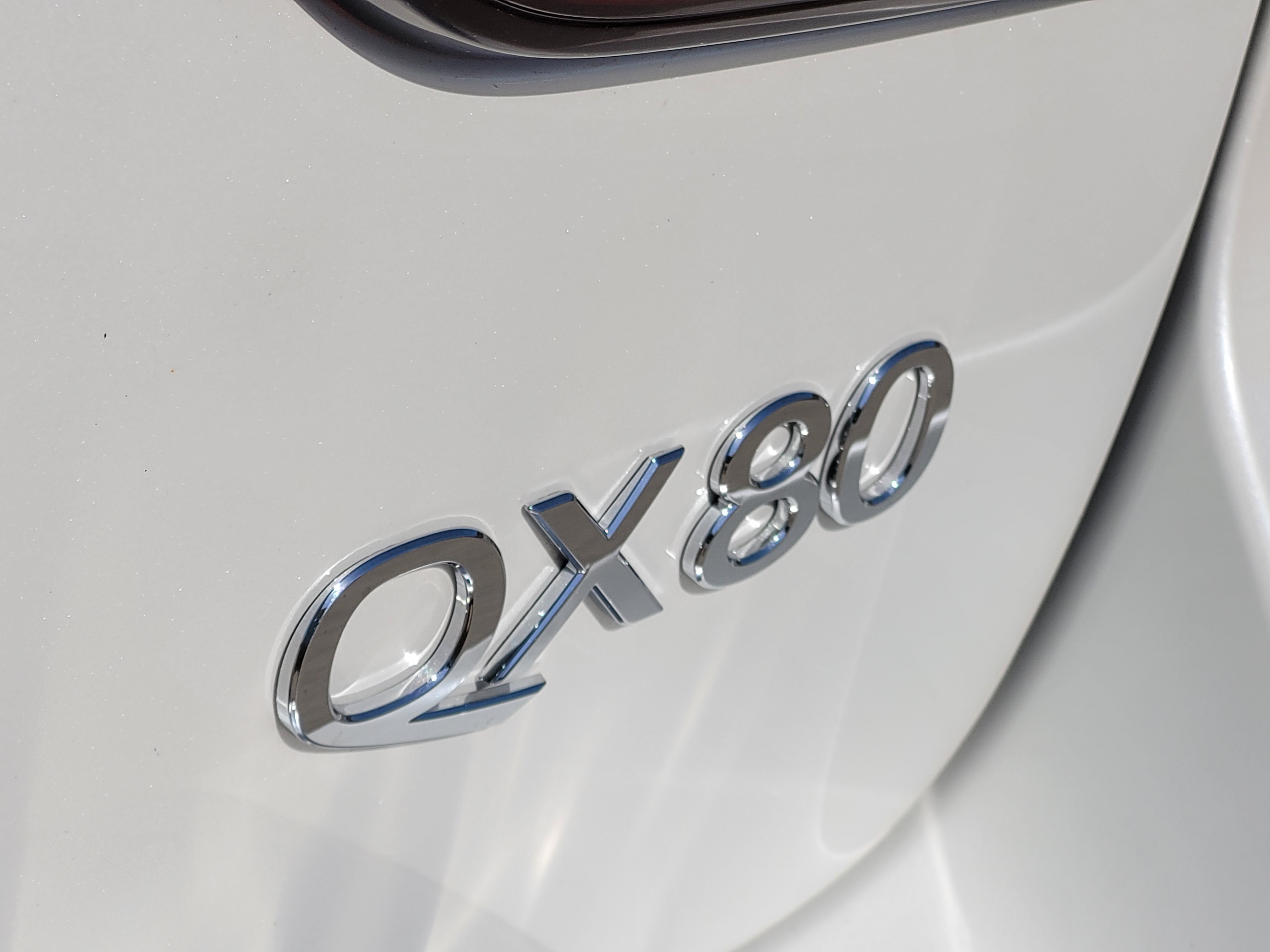 Used 2022 INFINITI QX80 Premium Select w/ Cargo Package RWD image 8