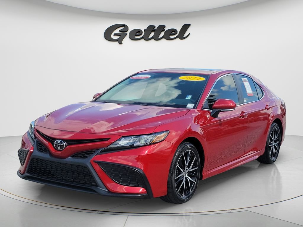 Certified 2024 Toyota Camry SE w/ Cold Weather Package FWD image 1