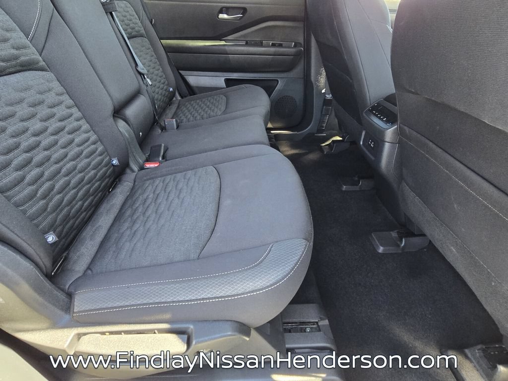 Used 2022 Nissan Pathfinder SV w/ Cargo Package FWD image 16