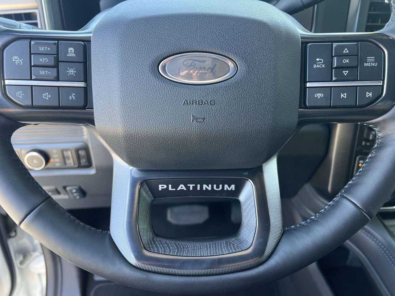 New 2025 Ford F350 Platinum w/ FX4 Off-Road Package AWD/4WD image 10