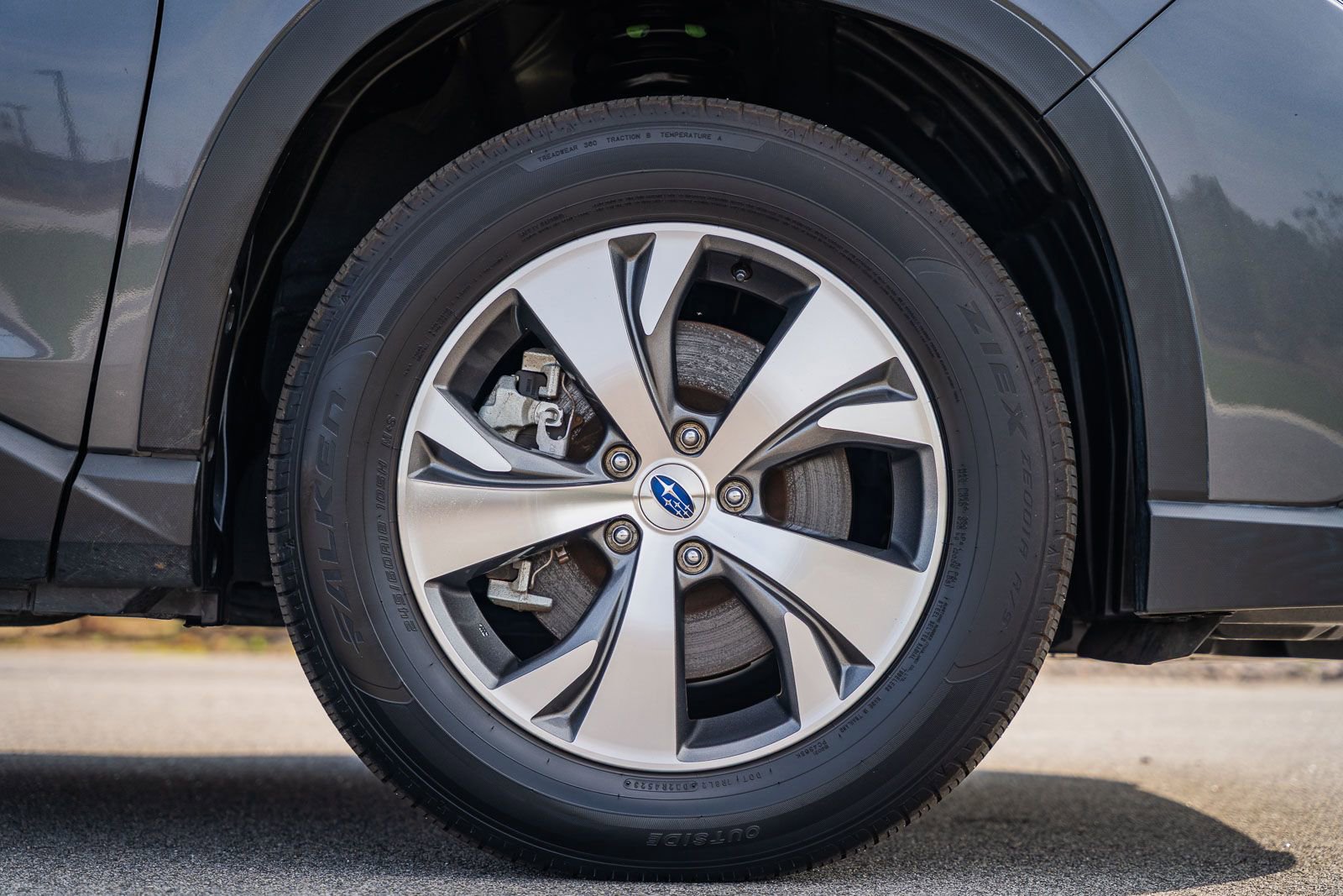 Used 2024 Subaru Ascent Premium w/ Convenience Package image 9