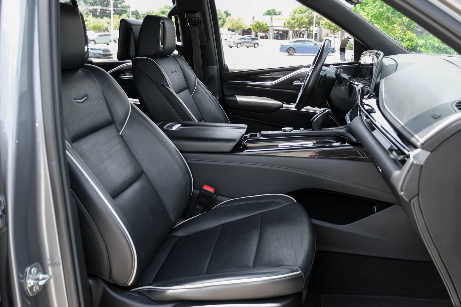 Used 2021 Cadillac Escalade Sport w/ Driver Assist Tech Package AWD/4WD image 34