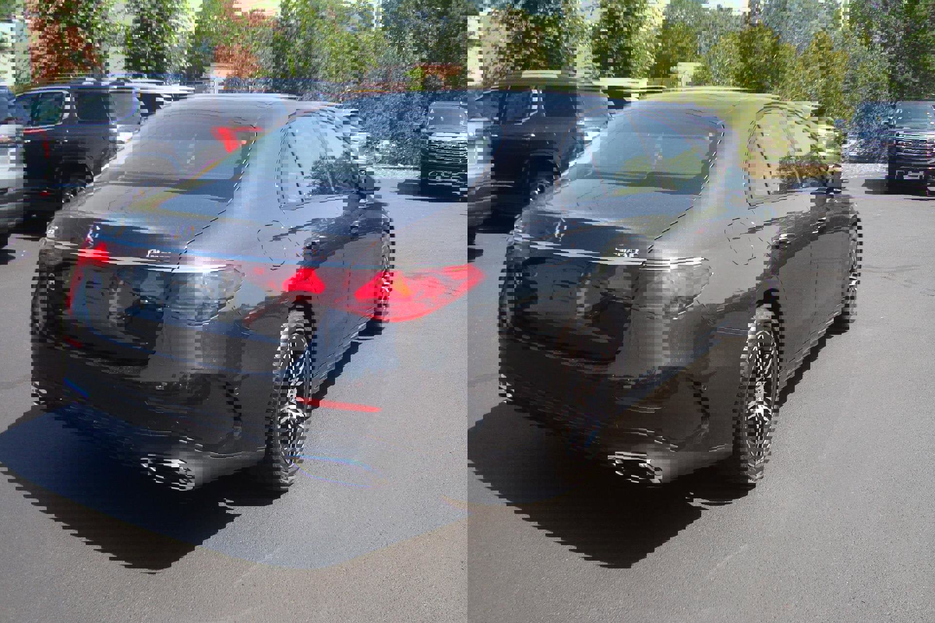 Used 2024 Mercedes-Benz E 350 4MATIC Sedan image 24