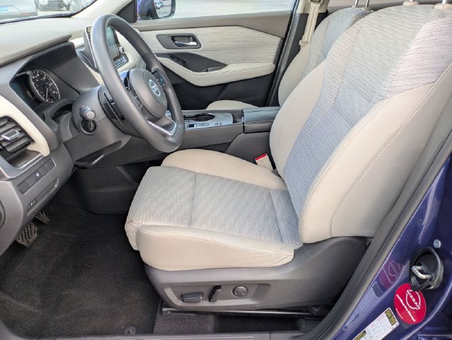 Used 2021 Nissan Rogue SV FWD image 14