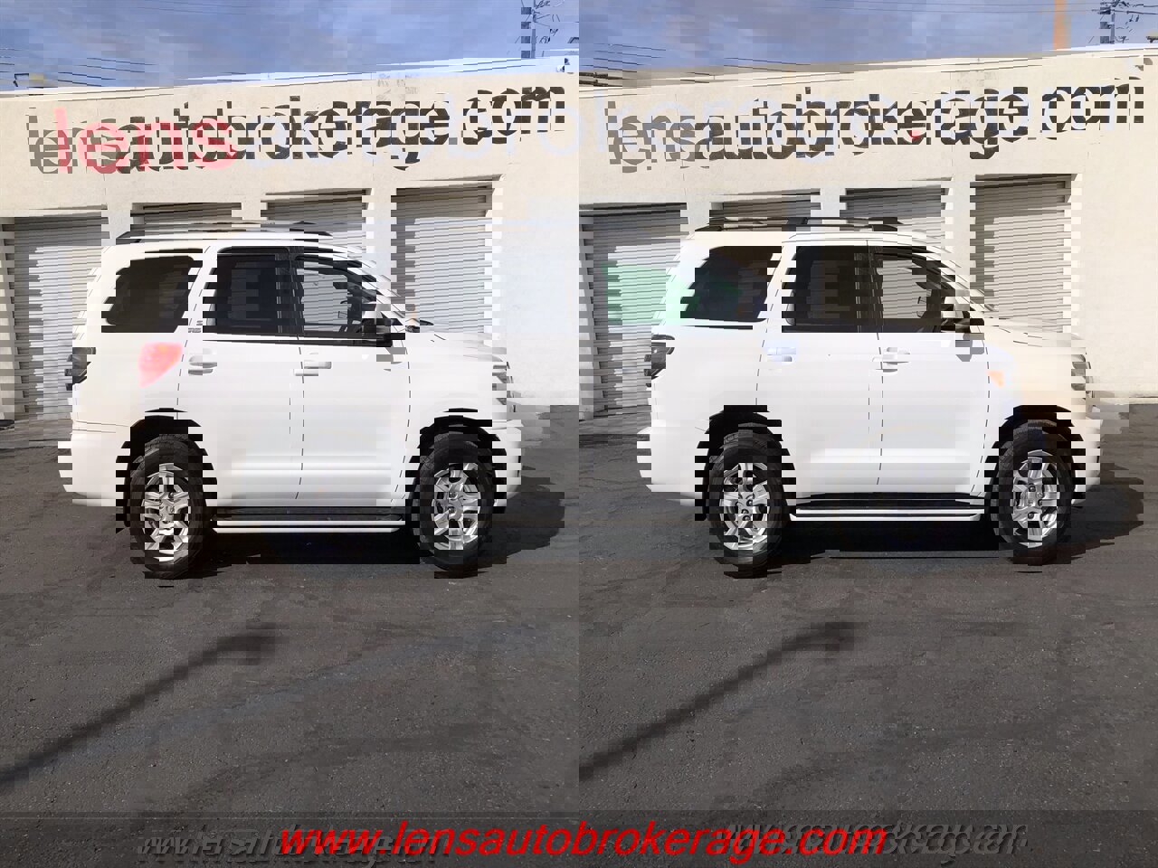 Used 2008 Toyota Sequoia SR5 image 1