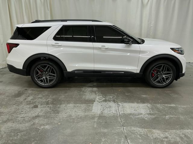 Used 2025 Ford Explorer ST w/ Sun And Sound Package image 2