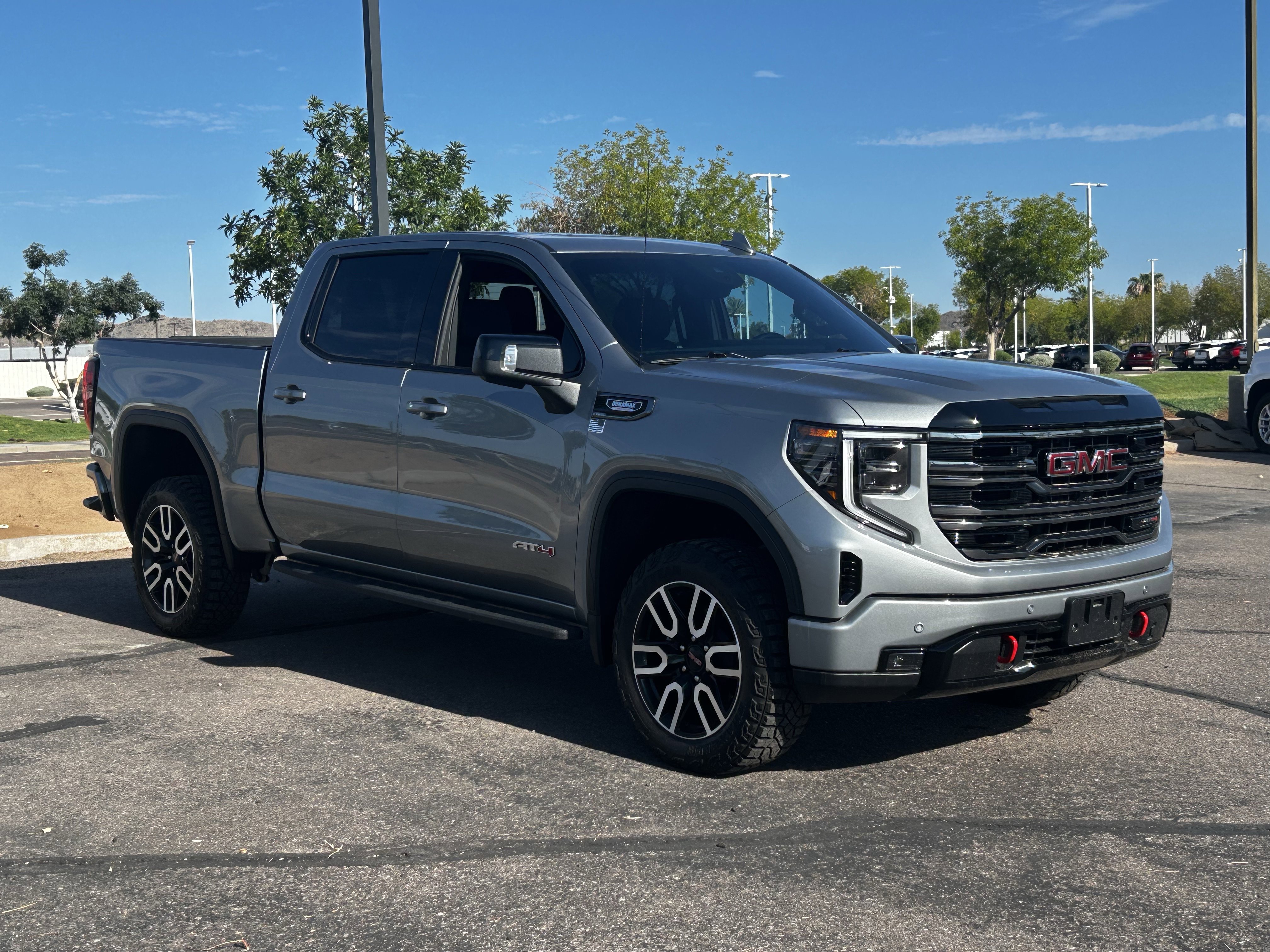 Used 2025 GMC Sierra 1500 AT4 w/ AT4 Premium Package image 4