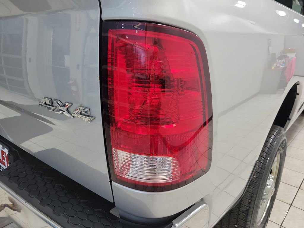 Used 2017 RAM 2500 Tradesman w/ Chrome Appearance Group image 15