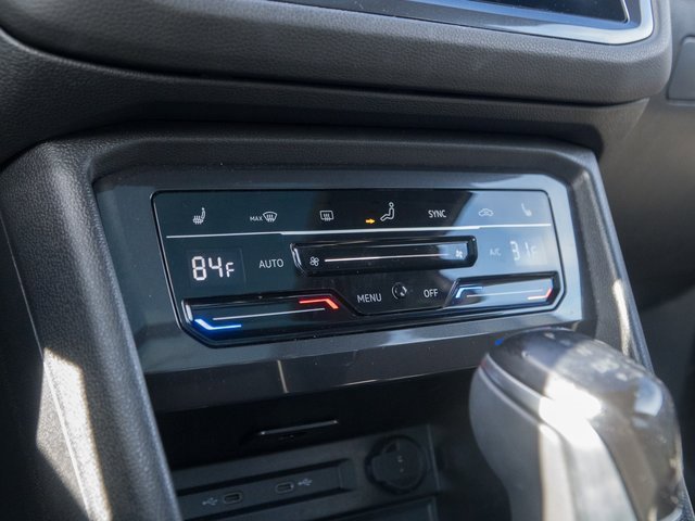 Certified 2024 Volkswagen Tiguan SE R-Line image 26