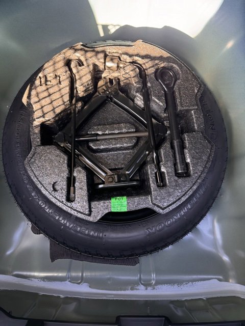 Used 2025 Hyundai Elantra SEL image 15