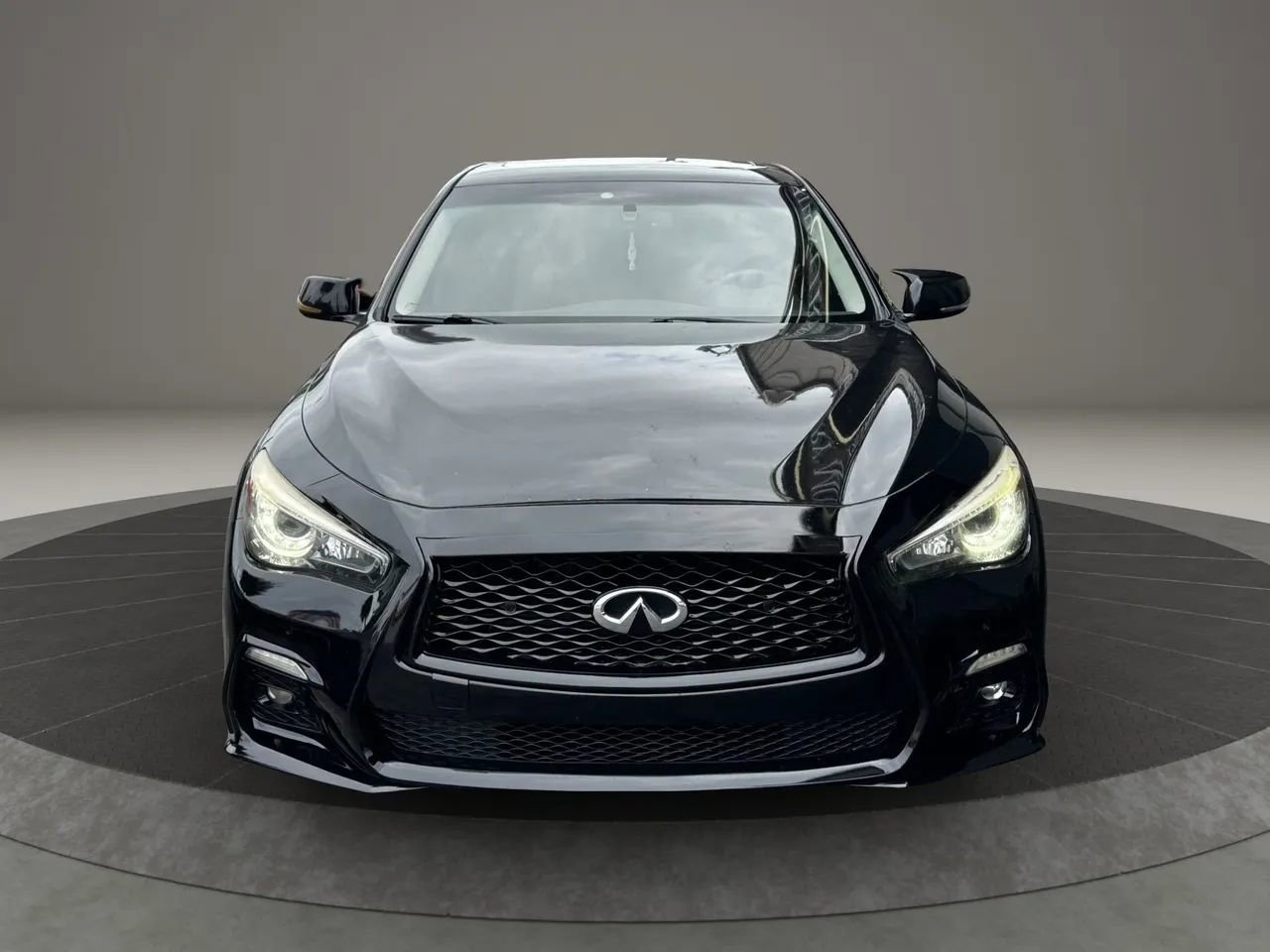 Used 2018 INFINITI Q50 Luxe w/ Essential Package (3.0T Luxe) image 5