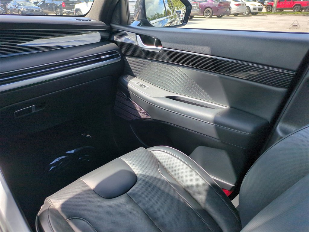 Used 2023 Hyundai Palisade Calligraphy w/ Cargo Package image 19