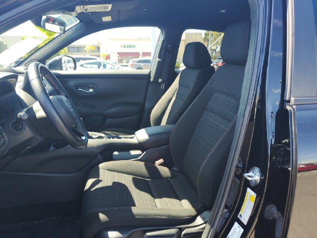 Certified 2025 Honda HR-V Sport image 17
