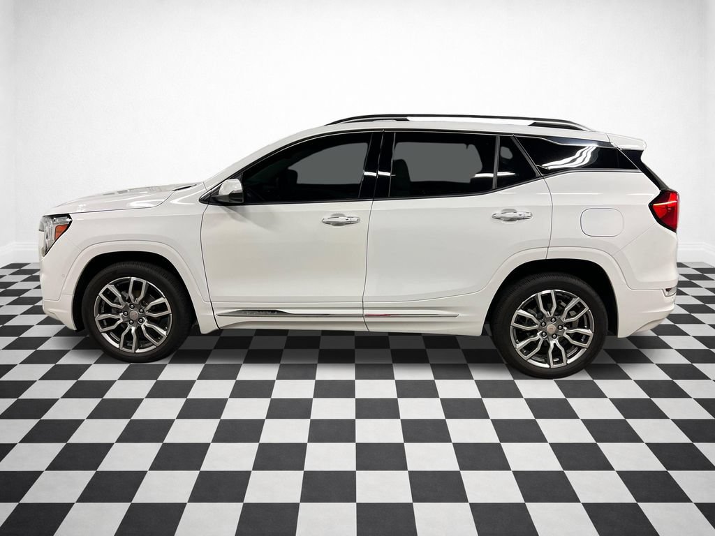 Certified 2024 GMC Terrain Denali w/ Denali Premium Package AWD/4WD image 6