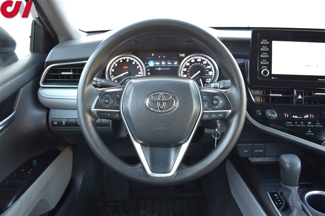 Used 2022 Toyota Camry LE AWD/4WD image 15