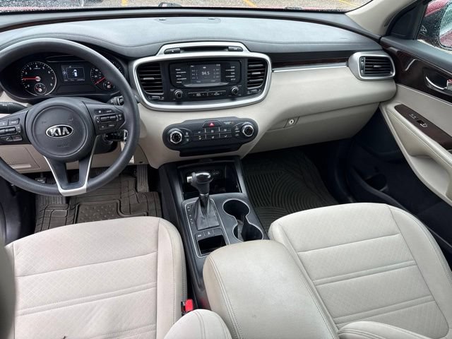 Used 2017 Kia Sorento AWD image 26