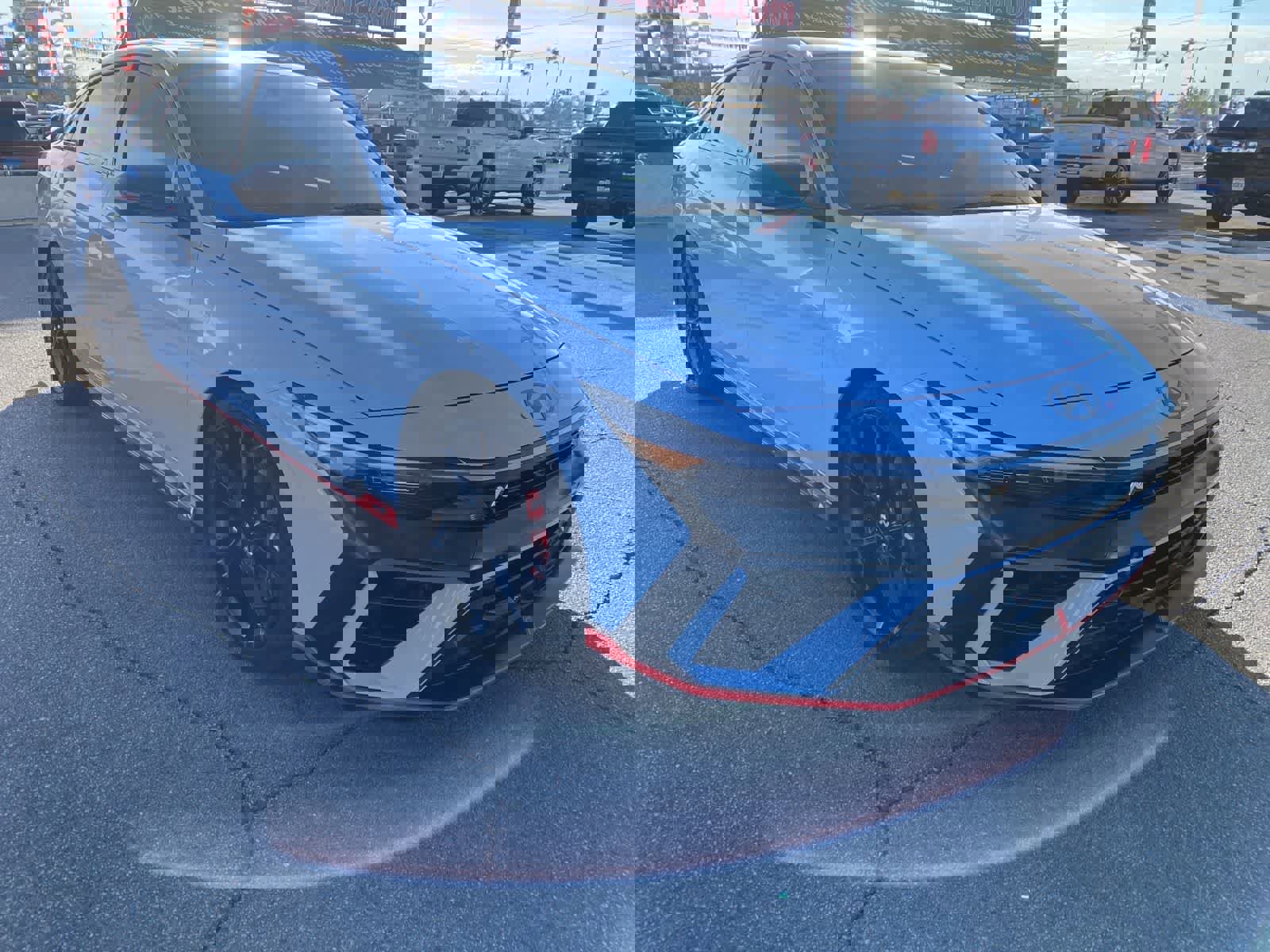 Used 2025 Hyundai Elantra N image 3