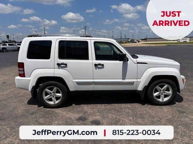Used 2011 Jeep Liberty Limited AWD/4WD image 5