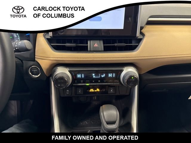 Used 2025 Toyota RAV4 XLE w/ Convenience Package image 27