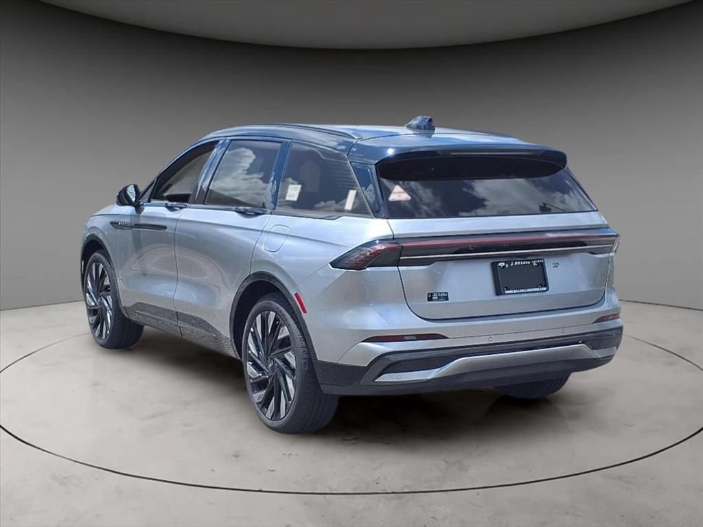 New 2025 Lincoln Nautilus Reserve w/ Jet Appearance Package AWD/4WD image 3