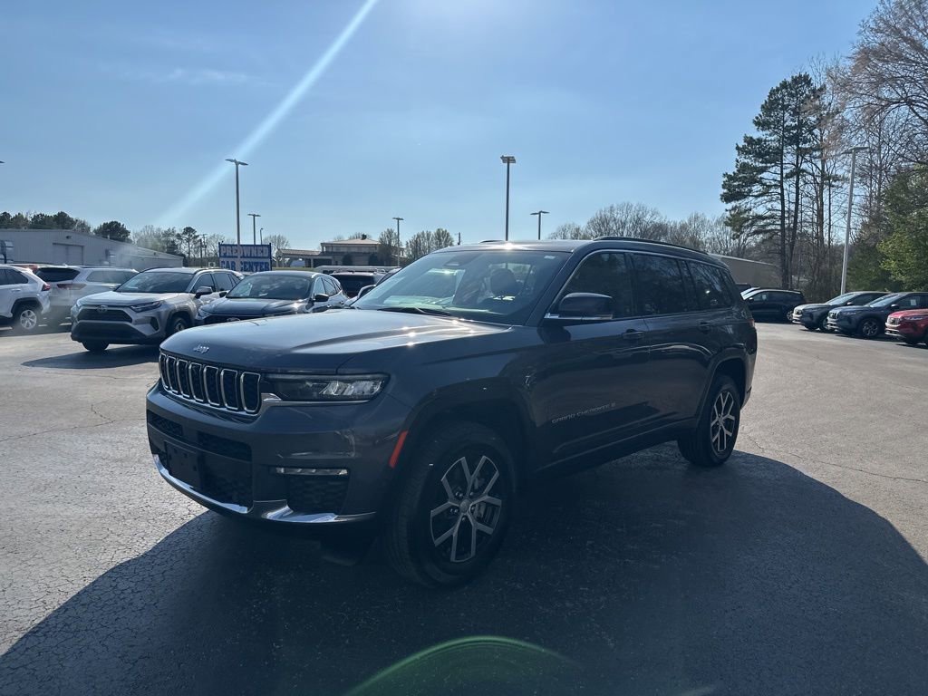 Used 2024 Jeep Grand Cherokee L Limited w/ Luxury Tech Group II image 7