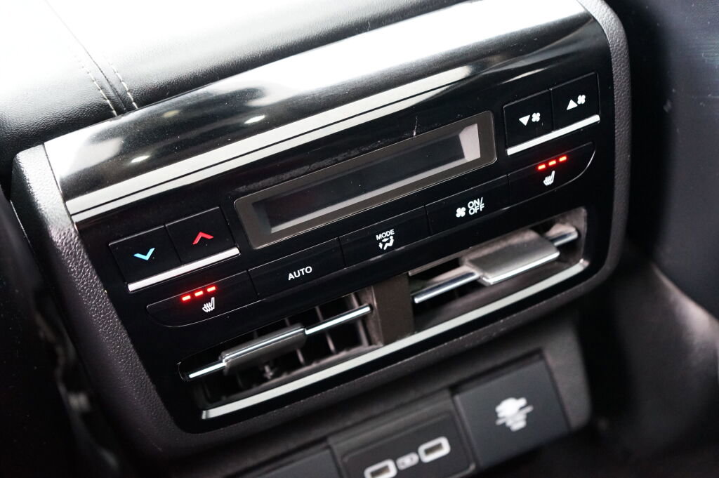 Used 2022 Acura MDX SH-AWD w/ Advance Package image 14