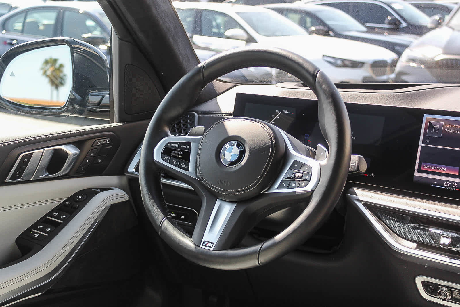 Used 2026 BMW X7 xDrive40i w/ M Sport Package AWD/4WD image 15