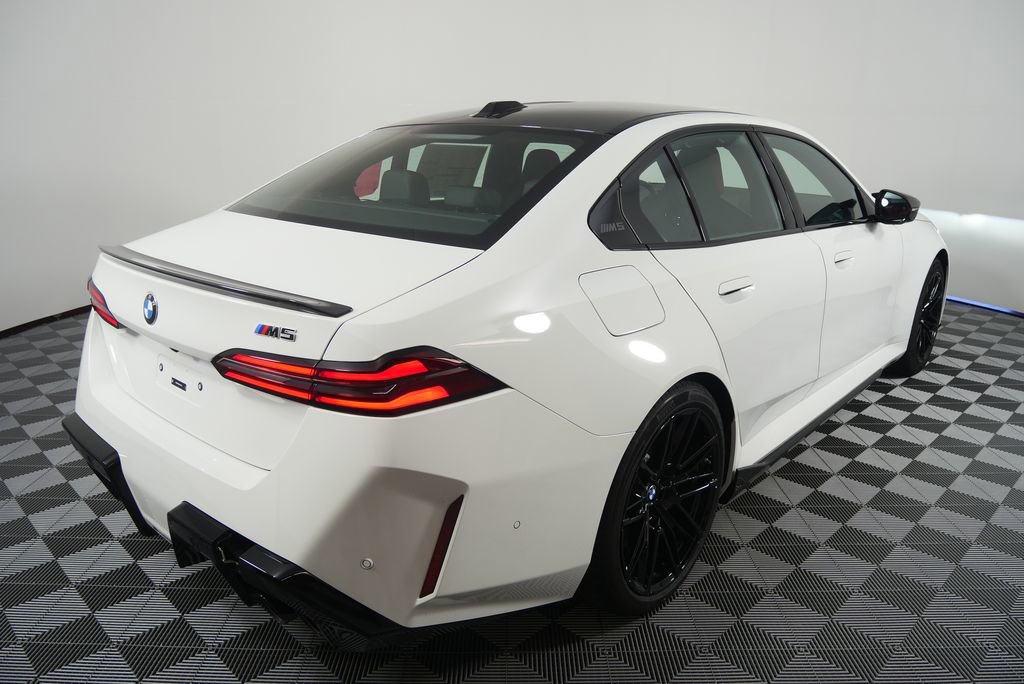 New 2026 BMW M5 w/ Carbon Package image 4