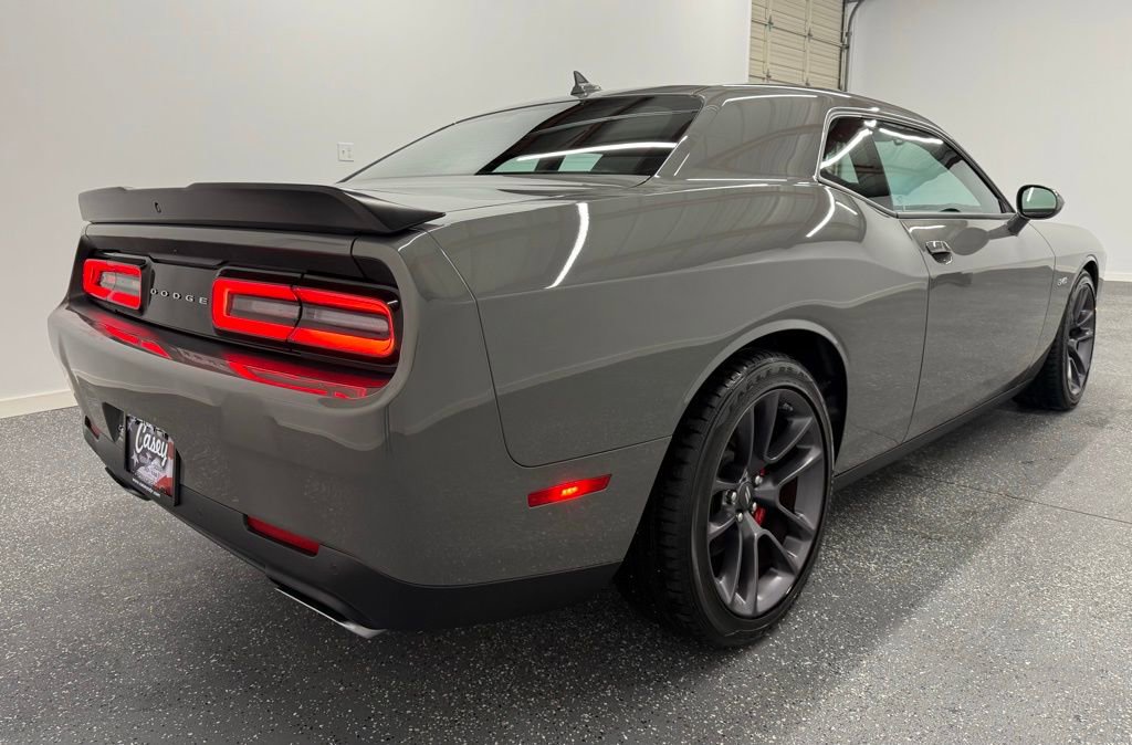 Used 2023 Dodge Challenger R/T w/ Performance Handling Group image 9