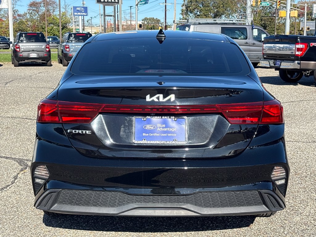 Used 2022 Kia Forte LXS FWD image 19
