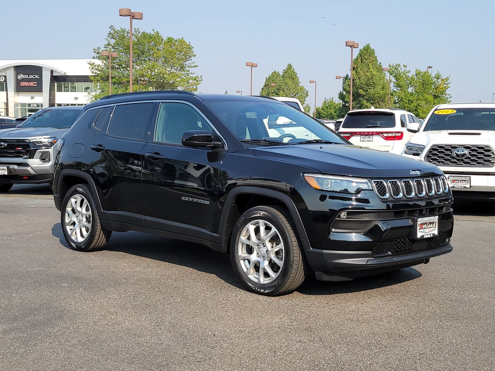 Used 2023 Jeep Compass Latitude w/ Sun and Sound Group