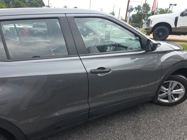 Used 2025 Nissan Kicks Play S FWD image 6