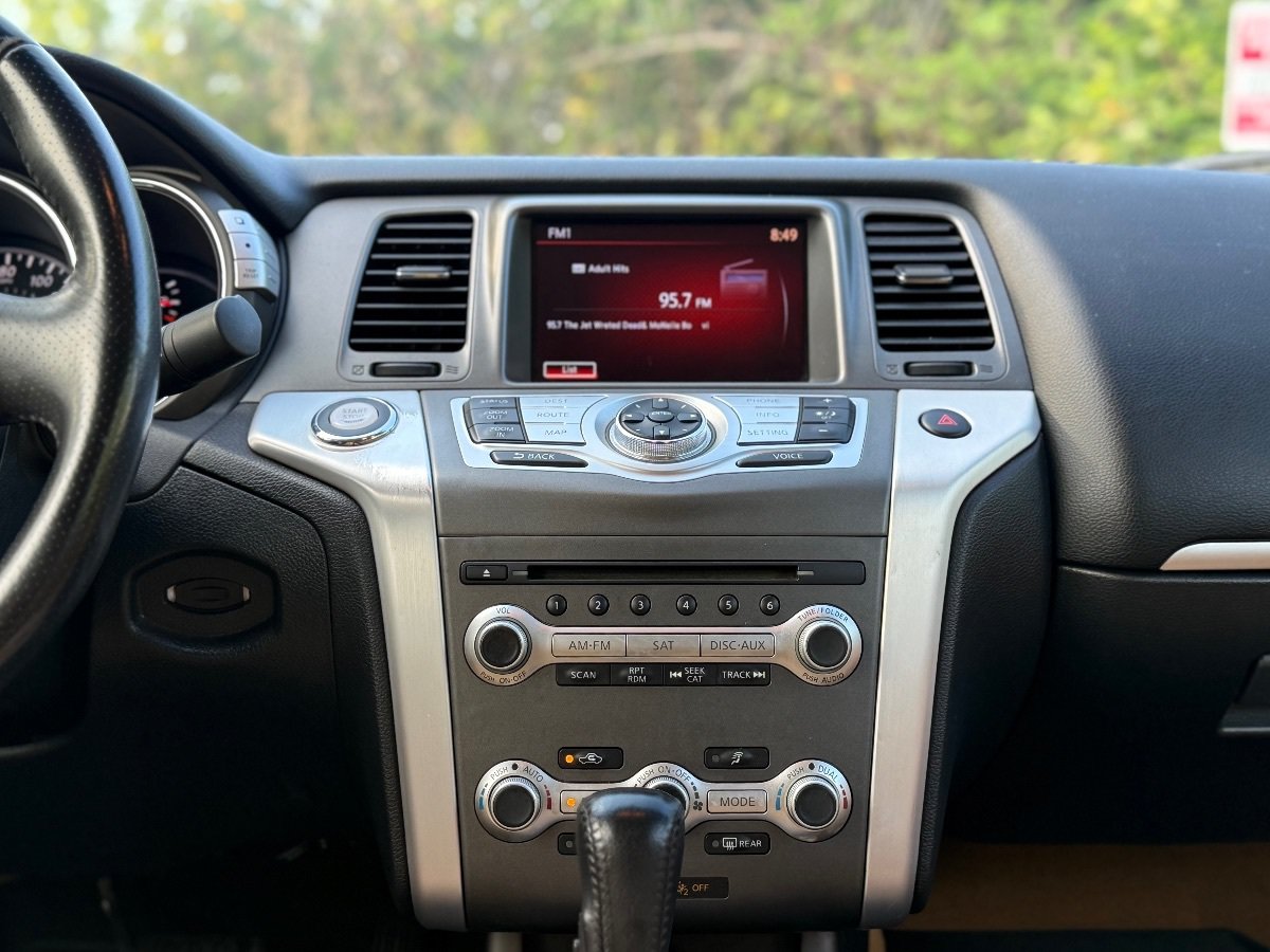 Used 2014 Nissan Murano CrossCabriolet w/ Navigation Package AWD/4WD image 26