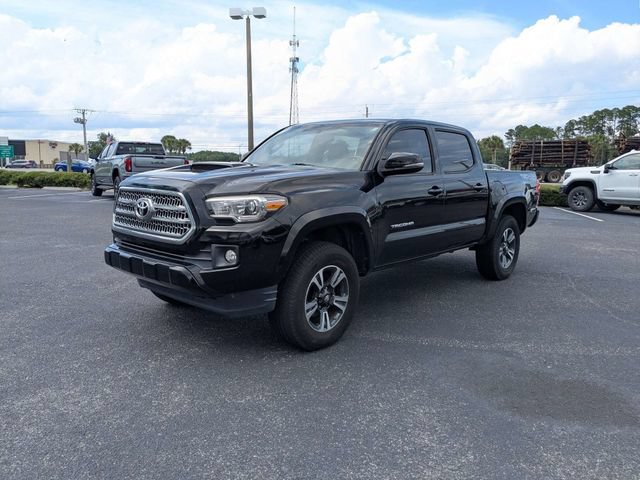 Used 2017 Toyota Tacoma TRD Sport w/ Tow Package (A/T) AWD/4WD image 7