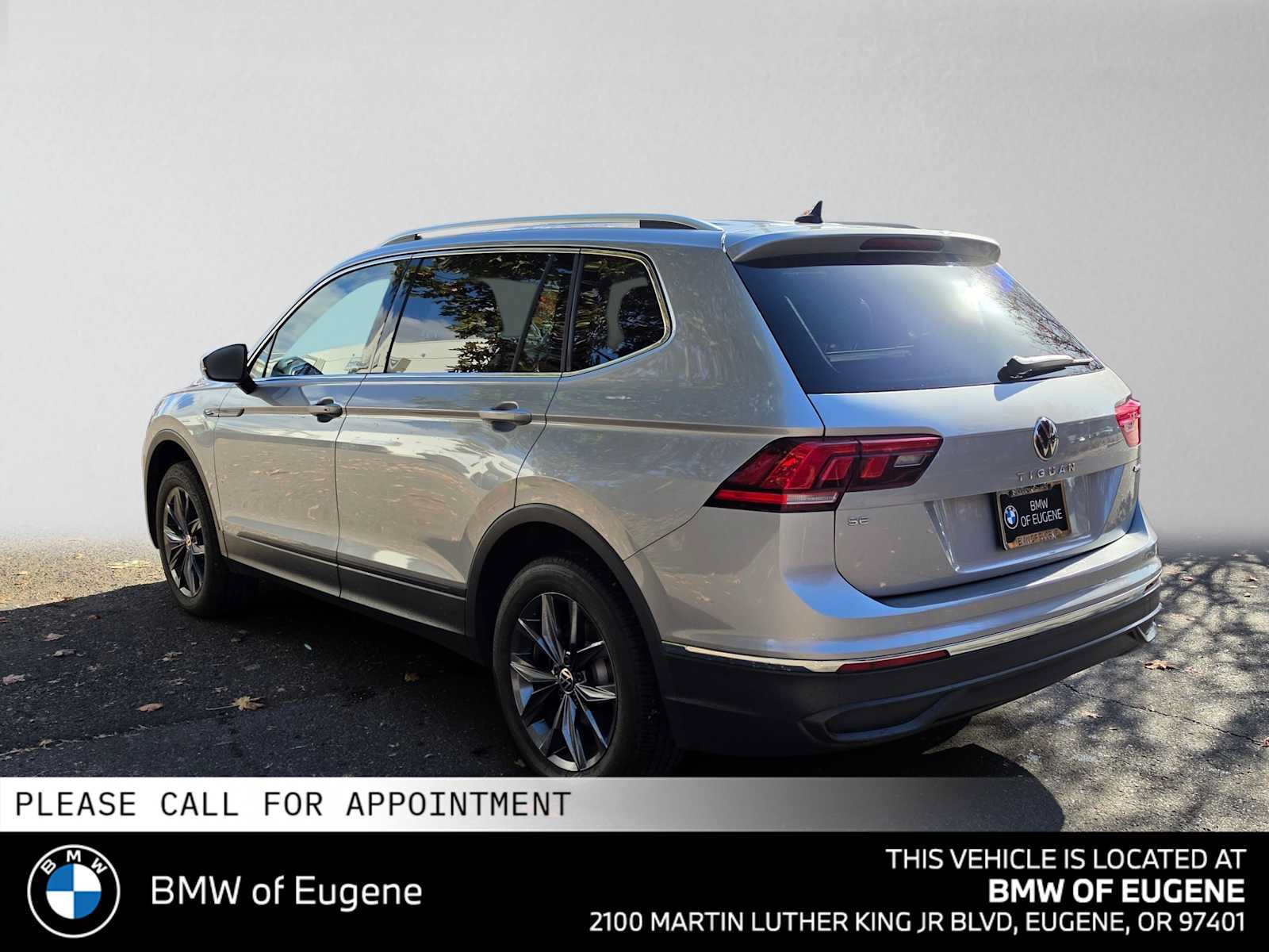 Used 2022 Volkswagen Tiguan SE AWD/4WD image 5